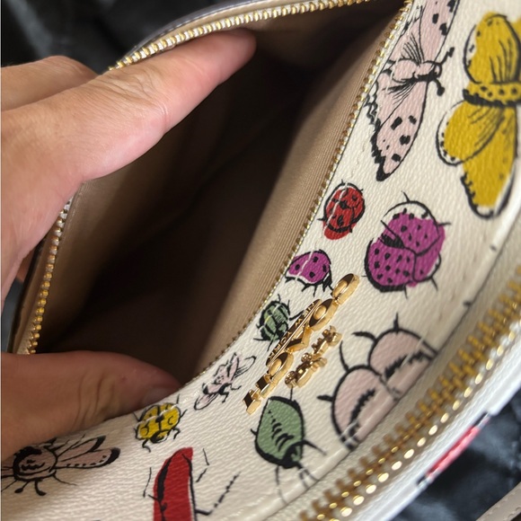 ✨ Coach Crossbody – Pre-Loved, Like New ✨ - Picture 8 of 8